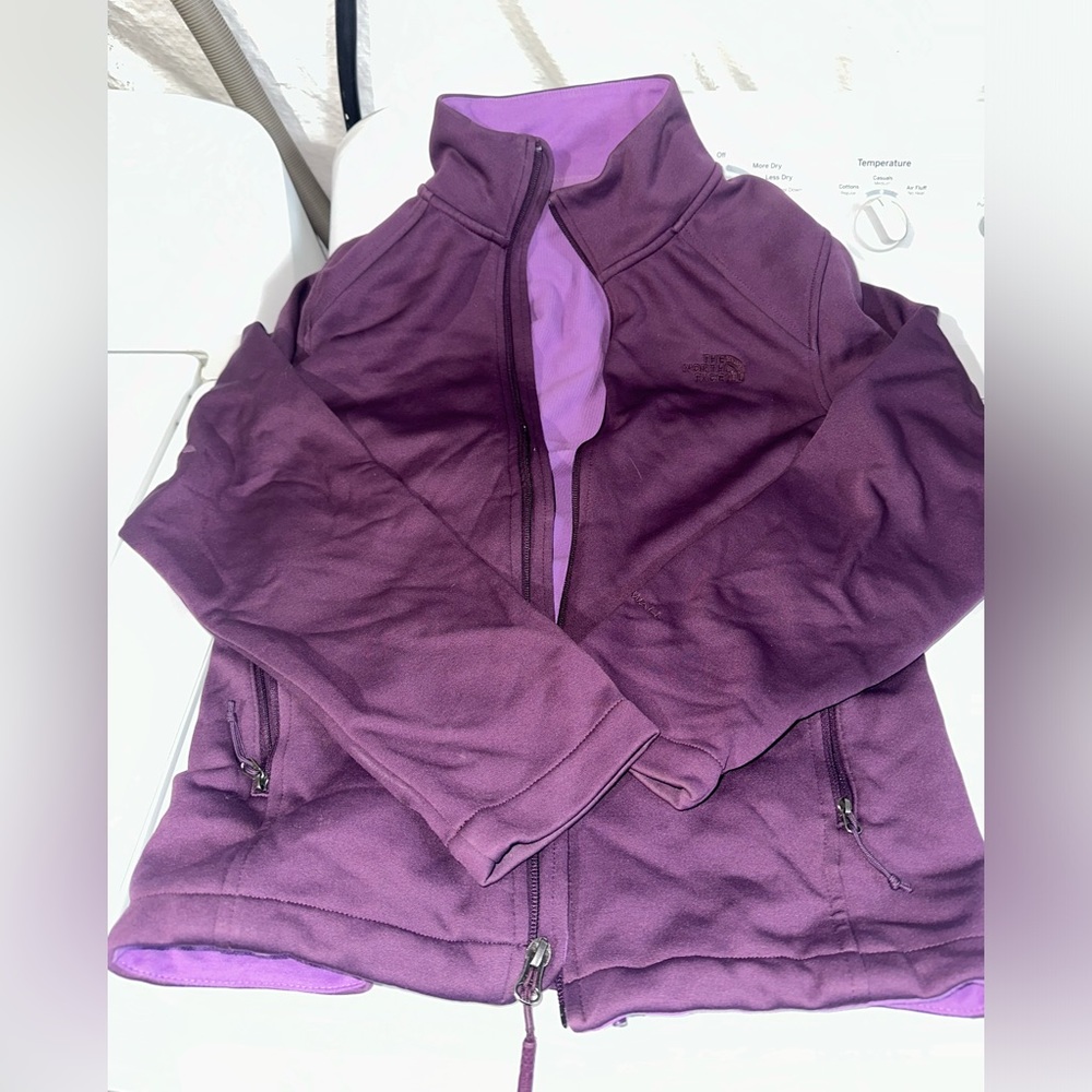 Women’s Northface Jacket LG